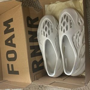 Authentic Yeezy Foam runners in bone